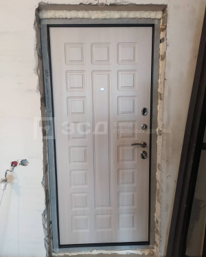 Дверь №23